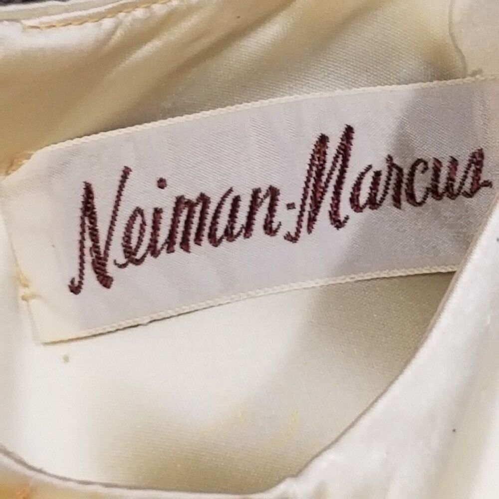 Neiman Marcus Ivory and Fuchsia Midi Dress - Picture 6 of 8
